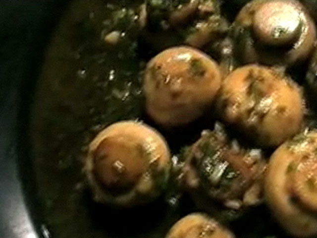 Шампиньоны с чесноком